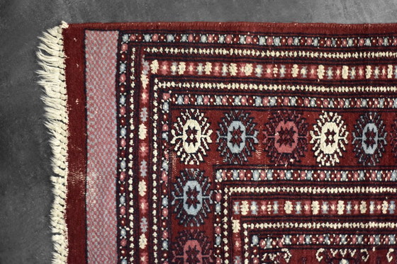 Image 1 of Tappeto orientale Bokhara rosso vintage tessuto a mano, anni '60