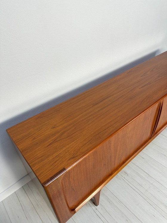 Image 1 of Buffet danois en teck des années 1960 par Bernhard Pedersen & Søn – Crédence vintage avec portes tambour