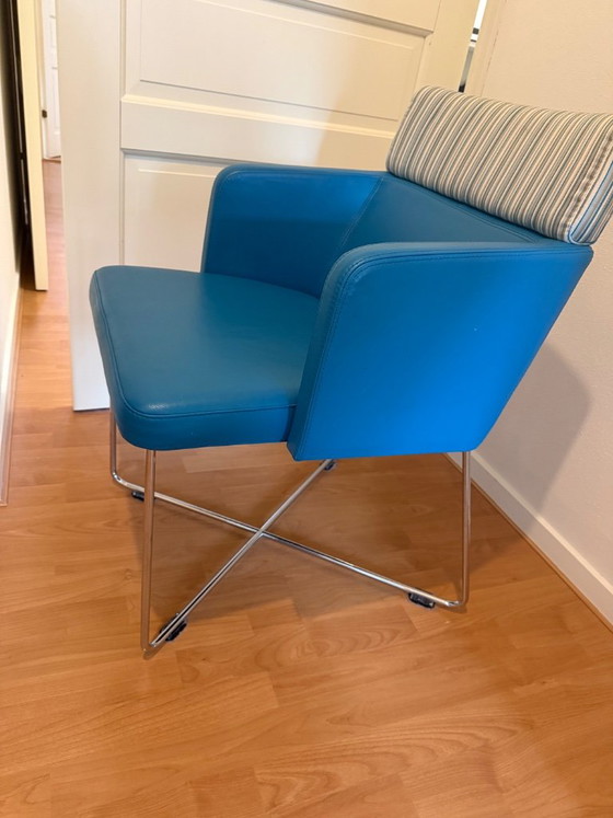 Leolux Gabija Dining Chair 6x – Leather (photo 2 of 5)
