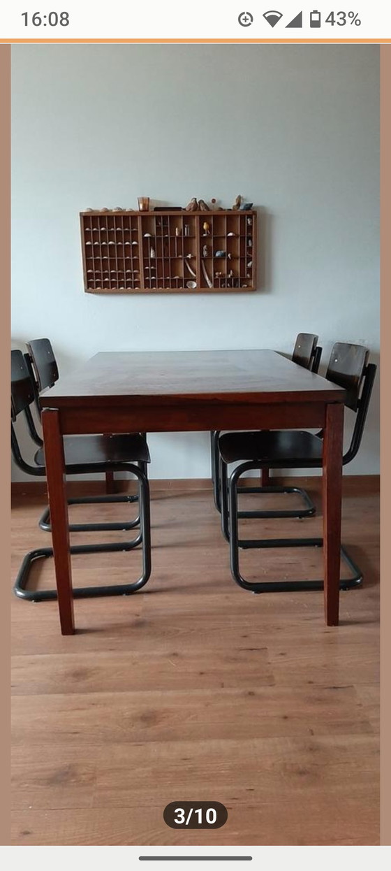 Image 1 of Belle table à manger en palissandre