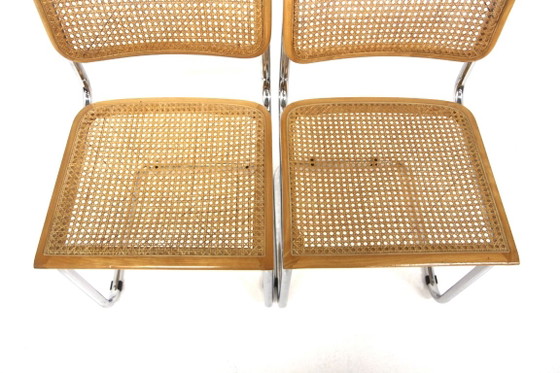 Juego de 2 sillas "B32", Marcel Breuer, Italia, 1990 – Sillas de comedor, Wood (photo 4 of 6)
