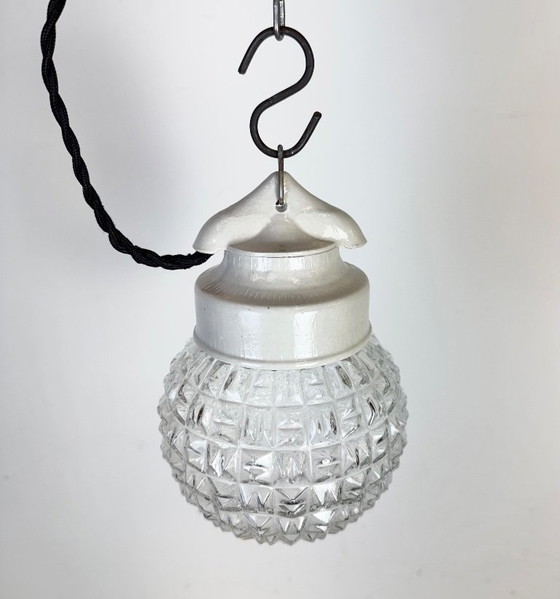 Image 1 of Suspension vintage en porcelaine blanche, années 1970