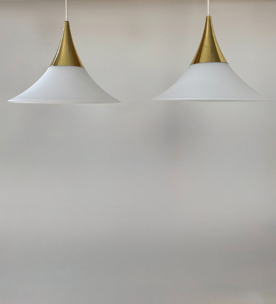 Image 1 of Paire de Suspensions Limburg en Laiton et Opaline, Allemagne, 1970