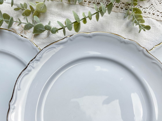 Image 1 of 6 piatti vintage in porcellana bianca e oro + 6 piccoli piatti floreali spaiati