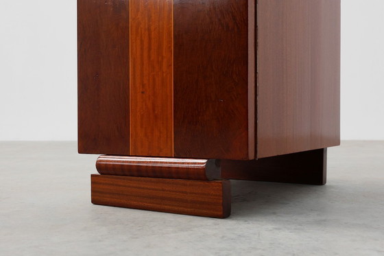 Image 1 of Armario Art Decó único con incrustaciones de chapa de madera, Francia años 20