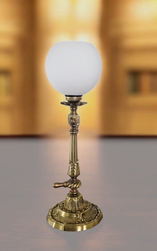 Lampe bronze ciselé style Napoléon III - Époque fin XIXeme 