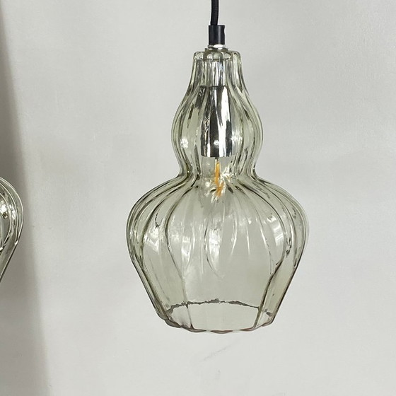 Coppia di lampade a sospensione antiche in vetro trasparente. – Glass (photo 6 of 9)