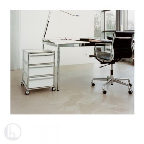 Table USM Haller Advanced + conteneur à roulettes – Prix fixe – Bureaux, Chrome (photo 6 of 18)