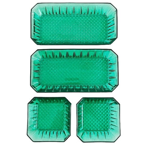 Image 1 of Juego de cuencos cuadrados de vidrio verde esmeralda Arcoroc de mediados de siglo, década de 1960.
