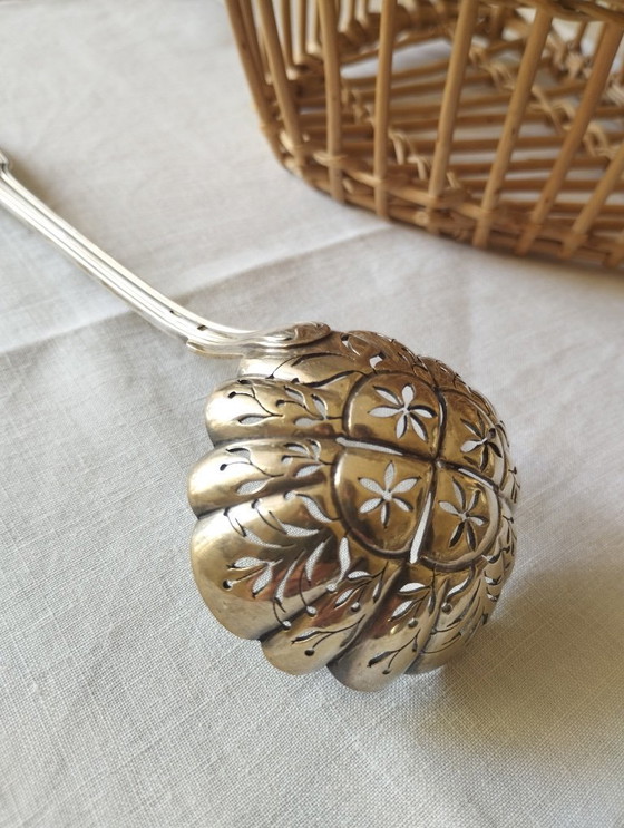 Image 1 of Christofle - Large silver-plated metal sprinkling spoon, filet pattern.