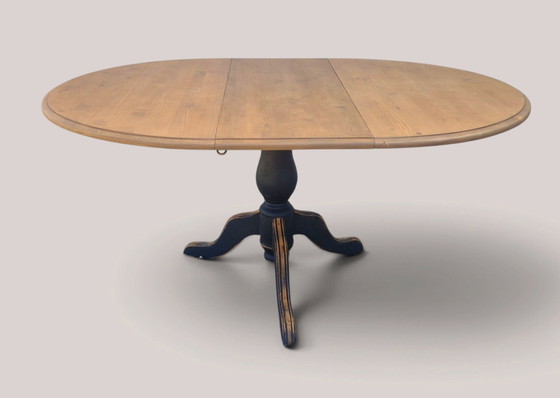 Extendable Round Table with Central Pedestal Base – Country Chic Style - Interior's Creation – Interior’s (photo 7 of 15)