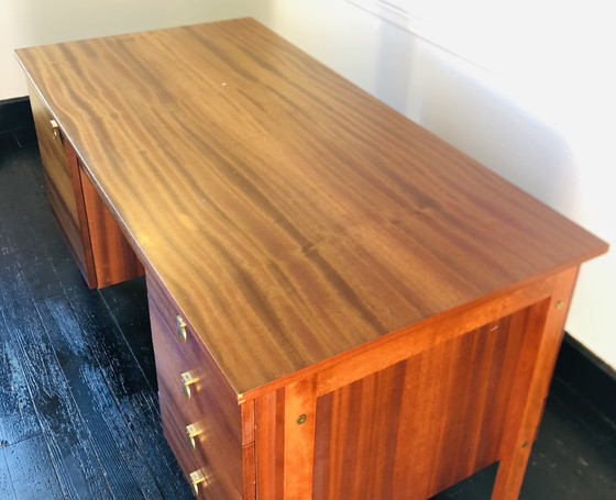 Image 1 of Skandinavischer Schreibtisch aus furniertem Holz mit Kufengestell