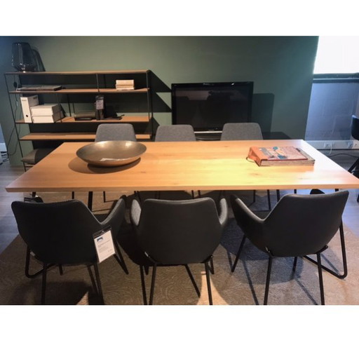 Jess Design Charles eettafel