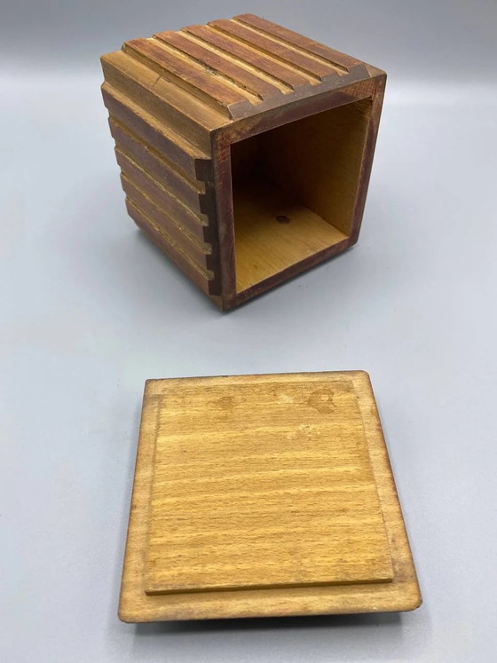 Vintage, uitgesneden houten kubusdoos – handgemaakt decoratief object uit de jaren 70 – Decoratieve objecten (photo 3 of 5)