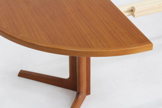 Image 1 of Vintage Deense ronde uitschuifbare eettafel tafel Gudme 