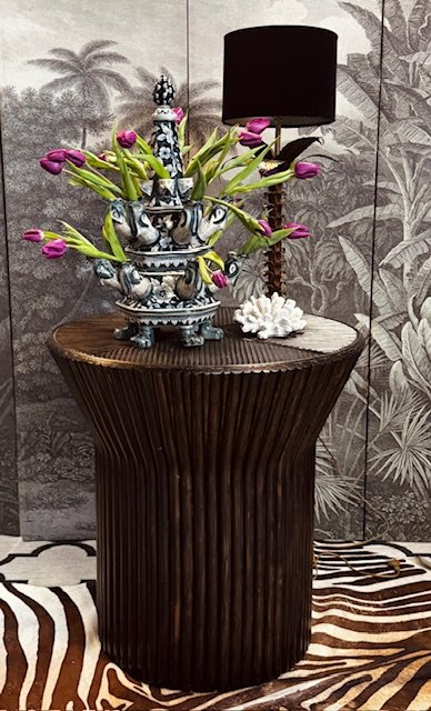 Image 1 of BRIGHTON EETHOEK …. 4 EETKAMERSTOELEN MODEL PAVILION EN TAFELPOOT MET ROOKGLAZEN BLAD CRESPI STYLE