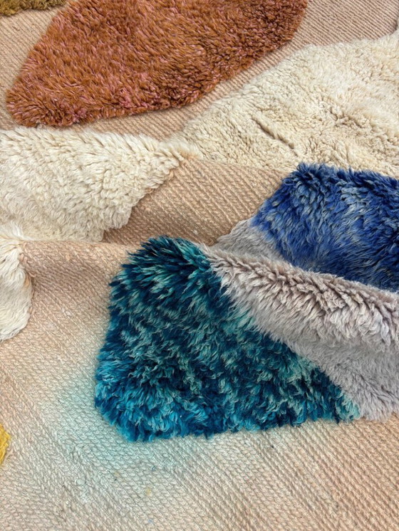 Image 1 of Handcrafted Berber wool rug, 250cm x 150cm