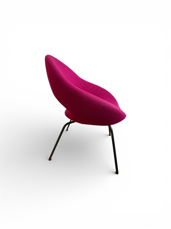 Image 1 of Artifort Shark dining chair