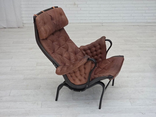 Jaren 70, Zweeds ontwerp van Bruno Mathsson, model "Pernilla", meubelleer.