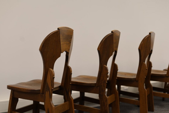 Image 1 of Set di 8 sedie da pranzo brutaliste in legno, anni '70