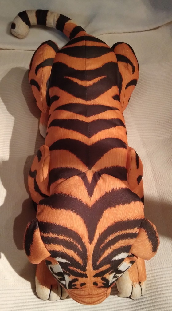 Image 1 of Vintage grote decoratieve tijger jaren '80, parachutestof
