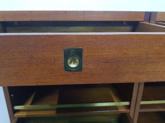 Desserte en teck de Reno Wahl Iversen pour Dyrlund, Danemark, années 1960 – Brass (photo 21 of 25)