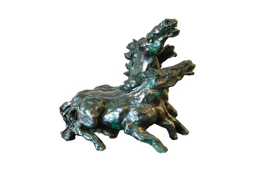 Sculptuur van Umberto Ghersi met drie keramische paarden