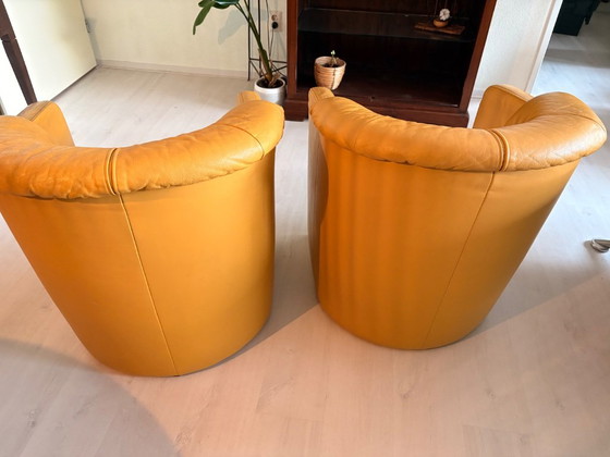 2x Rolf Benz Armchair model 390 yellow, Leather (photo 2 of 8)