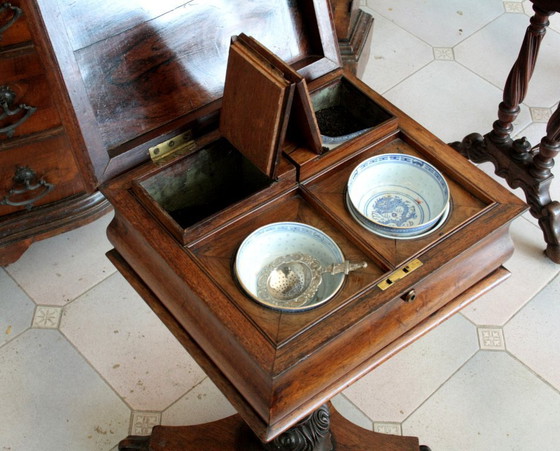 Image 1 of Historische theedoos, antieke Engelse theedoos uit de tijd van George II en Willem IV, 19e-eeuwse kabinetskast