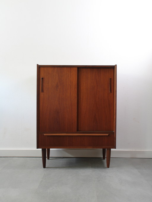 Armoire murale danoise vintage en équipe