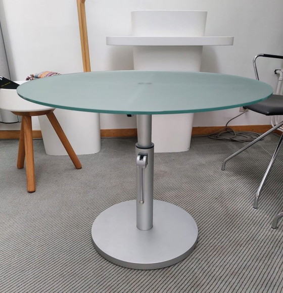 Image 1 of Bijzettafel Up and down van Glas Italia, Ø 80