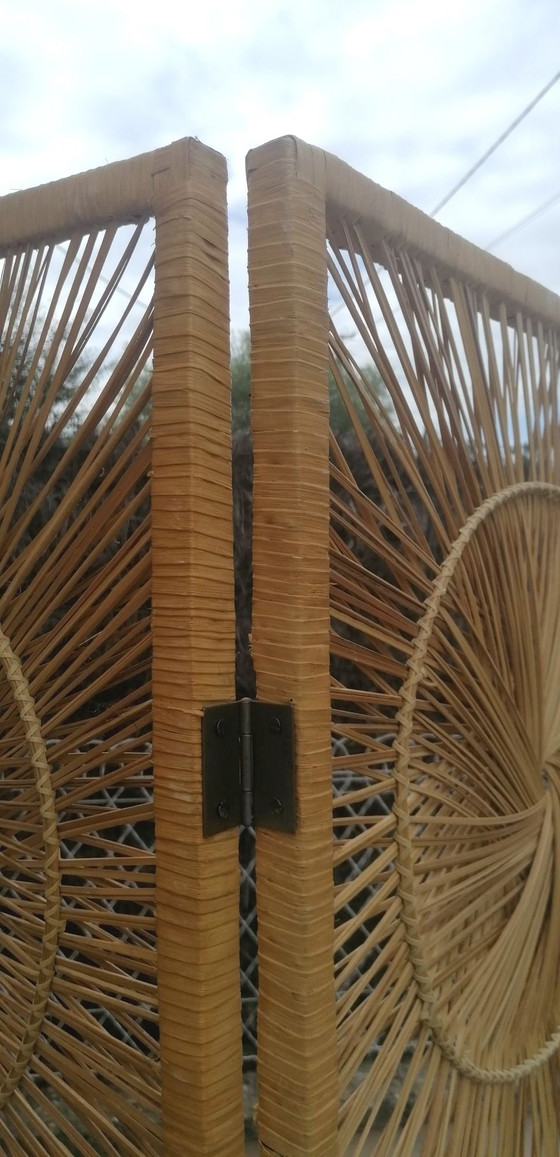 3-panel folding rattan, bamboo, and wood screen, Room screens, Brown, Vintage (photo 10 of 14)