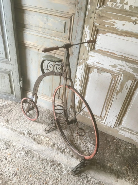 Bambino bi 1900 in metallo e legno su base – Oggetti decorativi, Vintage (photo 2 of 9)