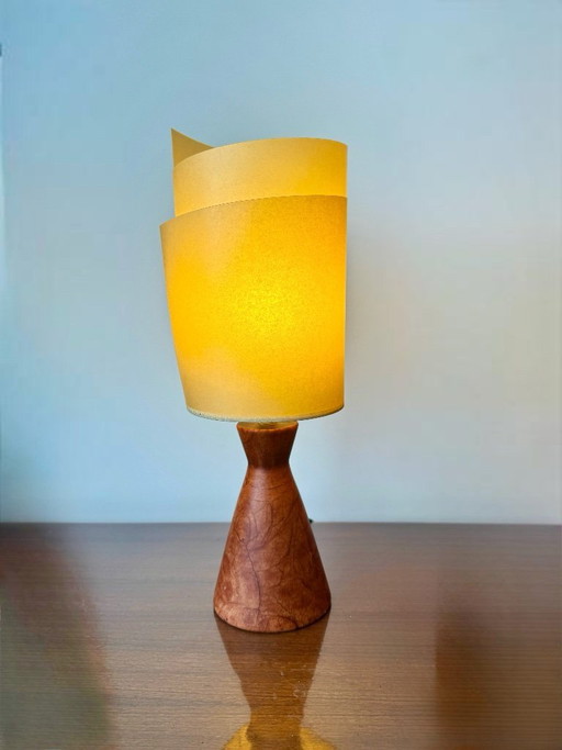 Lampe aus rotem Marmor, Art déco der 1960er Jahre