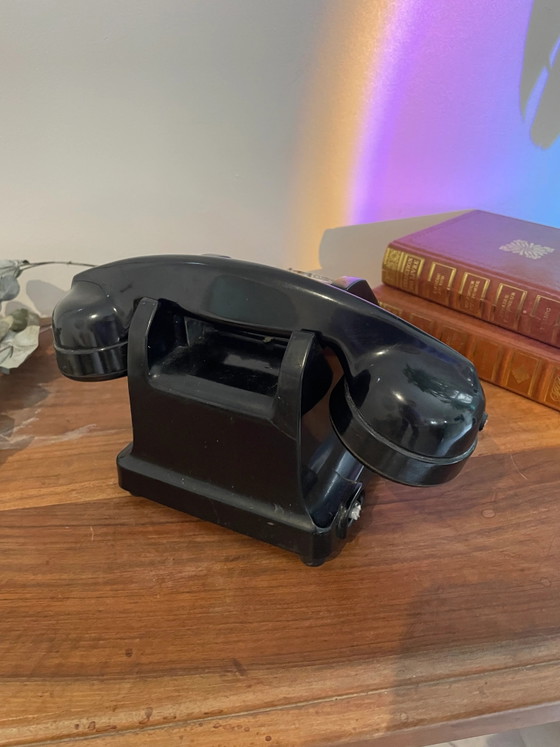 Vintage Zwarte Bakelieten Telefoon – Decoratieve objecten (photo 3 of 4)
