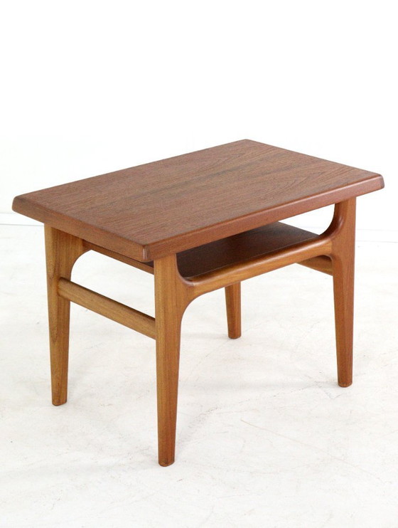 Image 1 of Table basse/table d'appoint Niels Bach « Tuse » vintage