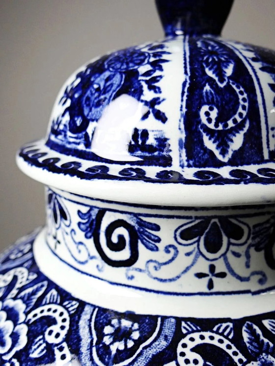 Large covered vase Boch Holland Royal Sphinx in Delft blue earthenware. – Porcelain, Vintage (photo 13 of 14)