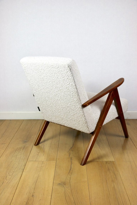 Image 1 of Fauteuil vintage B-310 VAR blanc structure bouclé années 1970