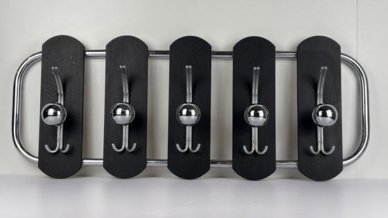 Image 1 of Appendiabiti da parete vintage anni Settanta in legno cromato e sfere argentate