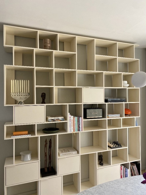 Image 1 of Großes cremefarbenes Bücherregal