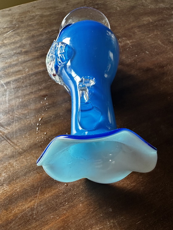 Image 1 of Vase in Pontil glass - Blue - White - Floral decoration and handles - Handmade H 17 cm