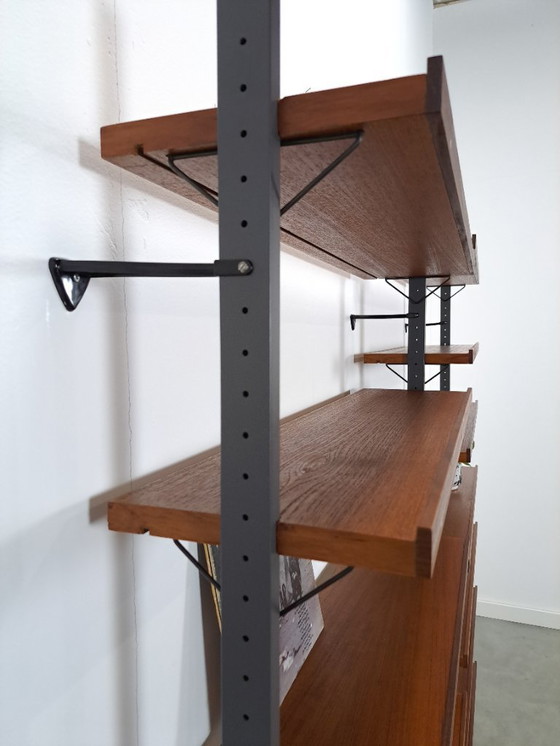 Image 1 of Sistema modular de pared LP de teca sueca de Olof Pira de mediados de siglo