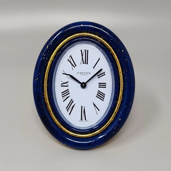 Image 1 of Pendulette Cartier en lapis-lazuli, superbe réveil des années 1980. Fabriqué en Suisse.