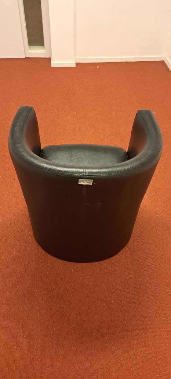 Image 1 of Fauteuil baquet noir IGO | compact et confortable