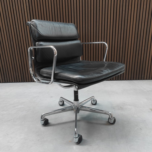 Herman Miller Eames EA217 - Cuir noir vintage