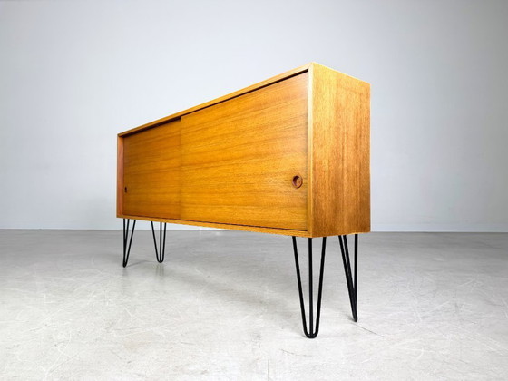Image 1 of Original Midcentury Sideboard Nussbaum Vintage Hairpin Kommode