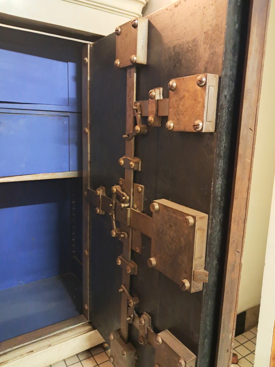 Image 1 of Cassaforte antica del 1930
