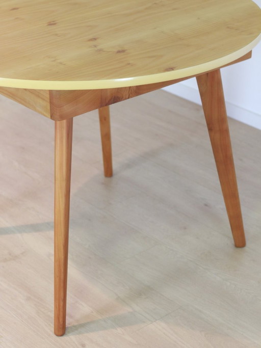 Vintage Dining Table (Turning Top) – Round – eettafels, Wood (photo 2 of 12)
