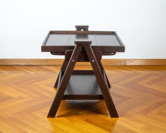 Image 1 of Houten salontafel uit het midden van de vorige eeuw