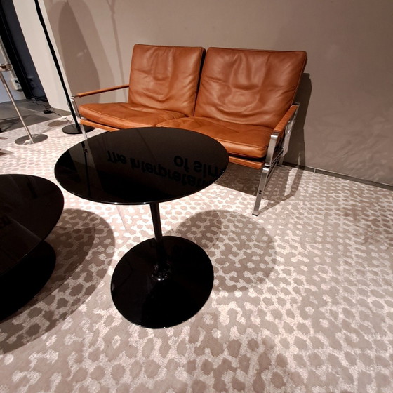 Image 1 of MDF Italia Flow bijzettafel